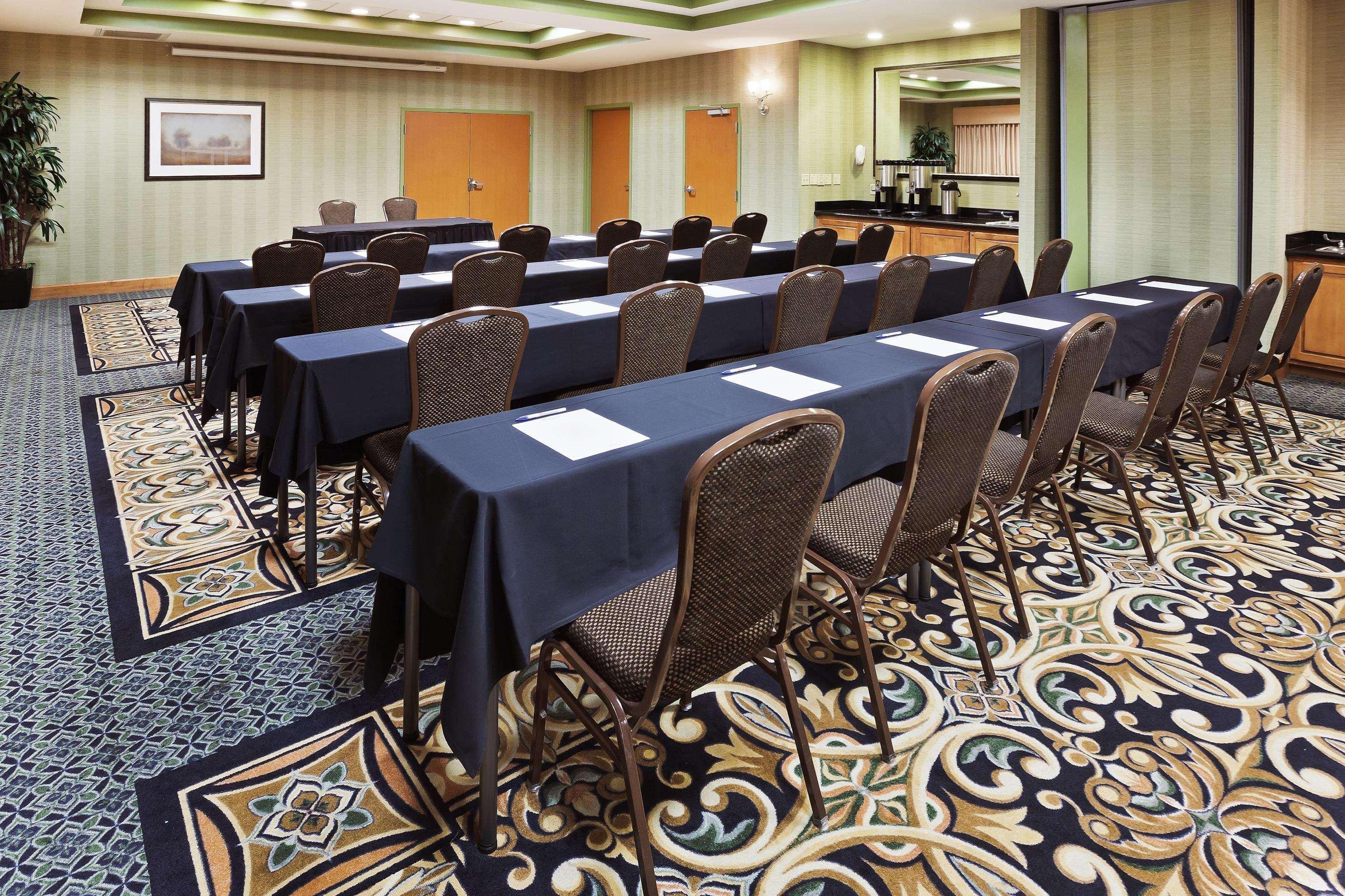 Hilton Garden Inn Tulsa South Üzleti fotó