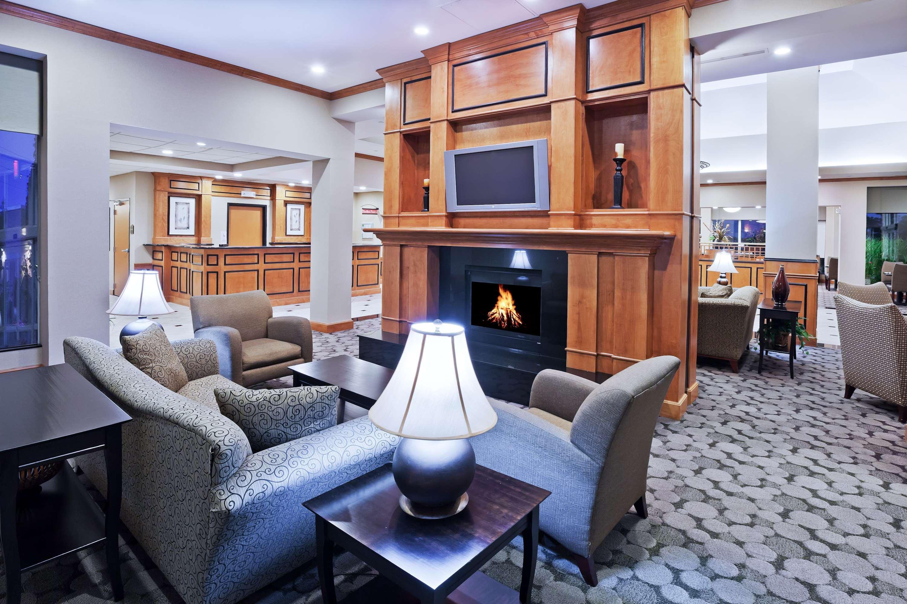 Hilton Garden Inn Tulsa South Kültér fotó