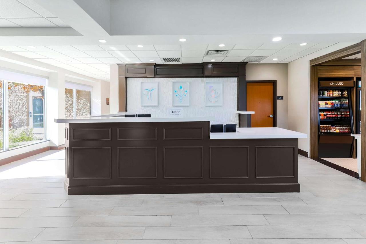 Hilton Garden Inn Tulsa South Kültér fotó