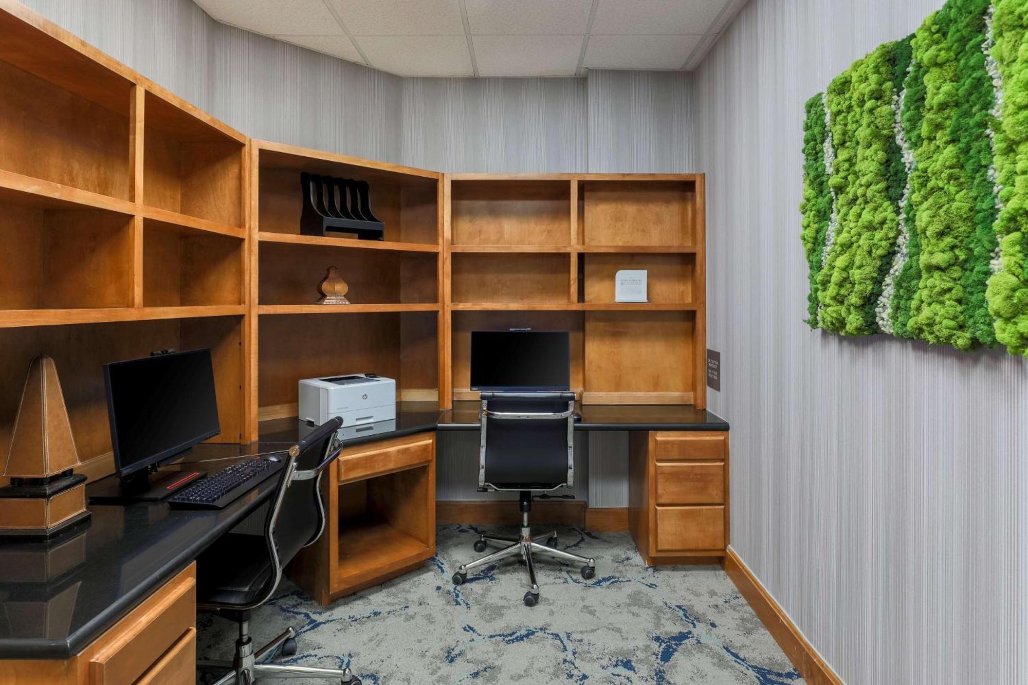 Hilton Garden Inn Tulsa South Kültér fotó