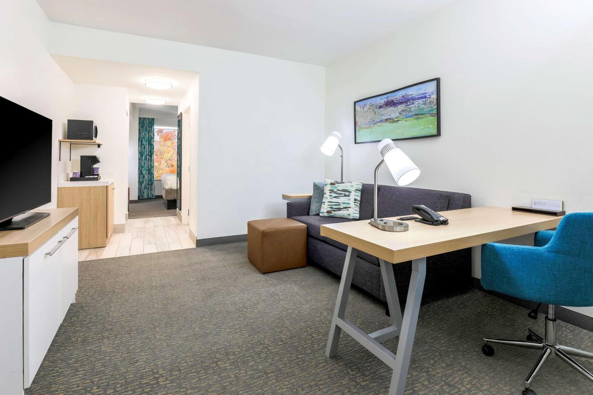 Hilton Garden Inn Tulsa South Kültér fotó