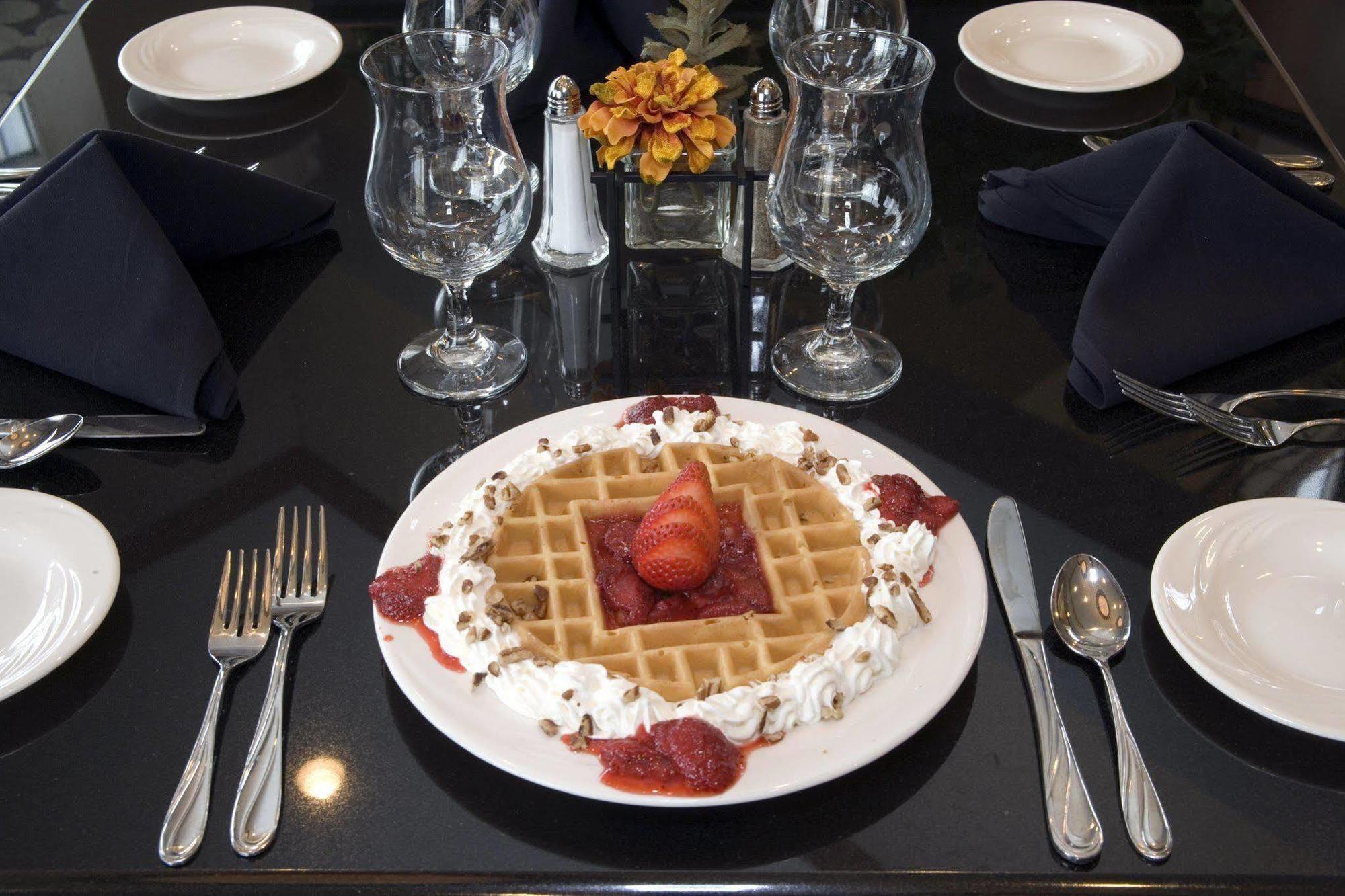 Hilton Garden Inn Tulsa South Kültér fotó